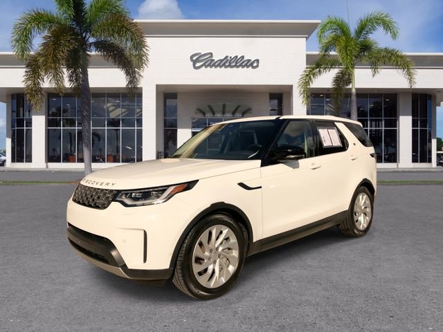 Used 2024 Land Rover Discovery S image 1