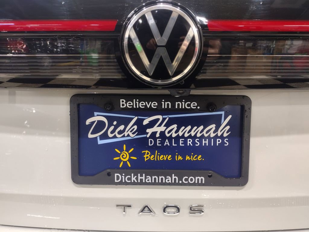 New 2025 Volkswagen Taos SE image 15