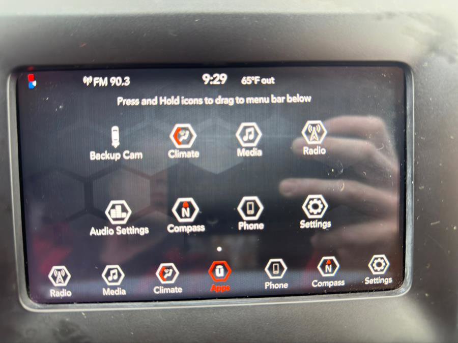 Used 2019 Jeep Cherokee Latitude Plus image 21