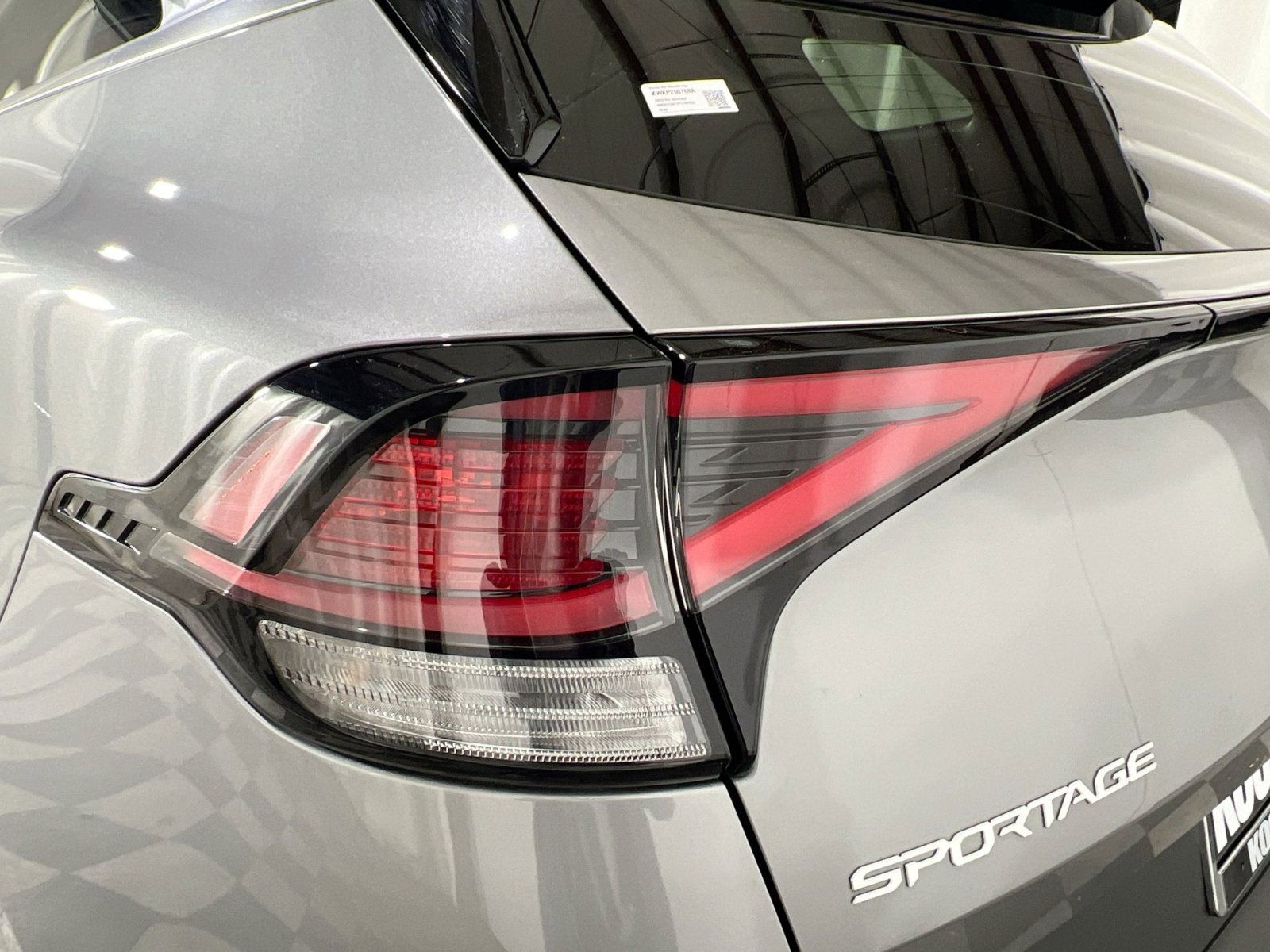 Used 2023 Kia Sportage LX image 16