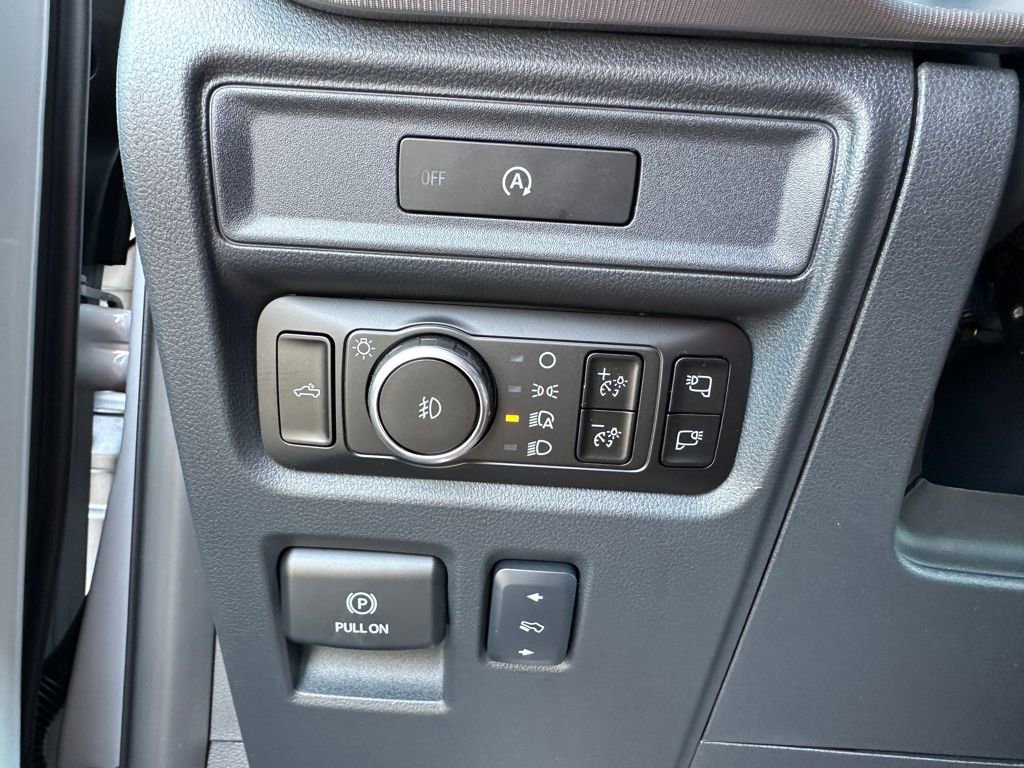 New 2025 Ford F150 Lariat w/ Equipment Group 501A Mid image 16