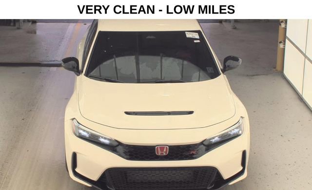 Used 2024 Honda Civic Type R image 2
