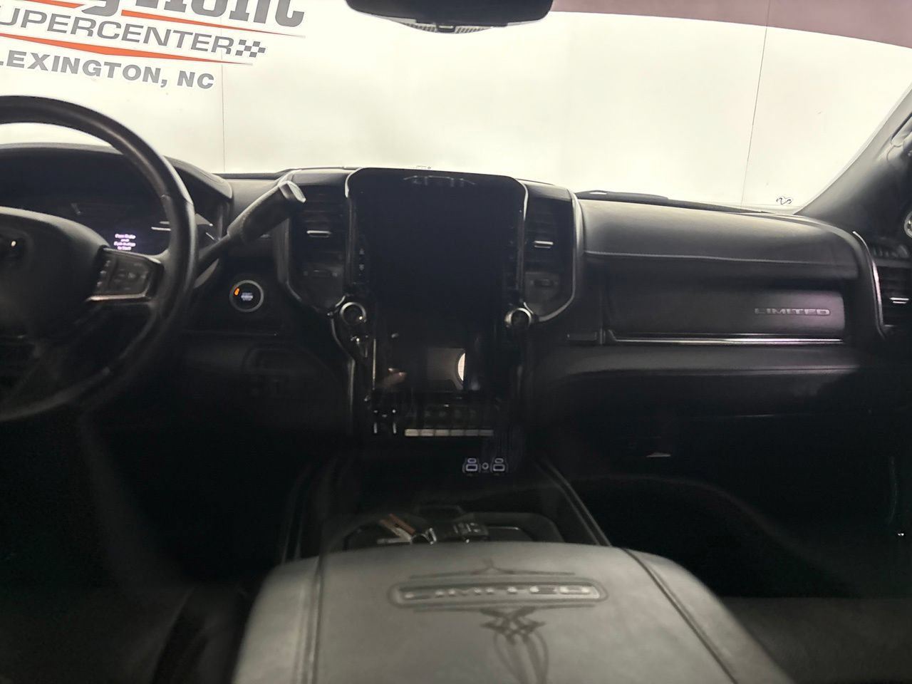 Used 2024 RAM 2500 Limited AWD/4WD image 23
