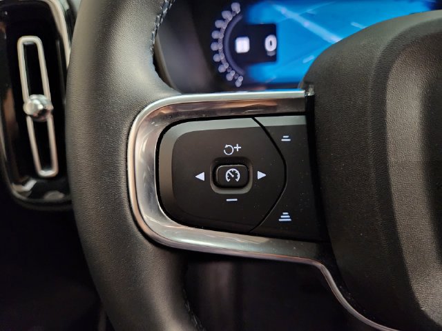 Certified 2026 Volvo XC40 B5 Plus w/ Protection Package Premier AWD/4WD image 28
