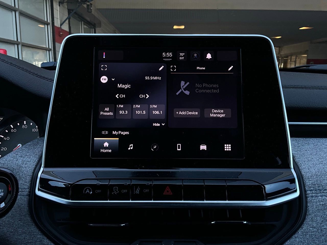 Used 2025 Jeep Compass Latitude AWD/4WD image 29