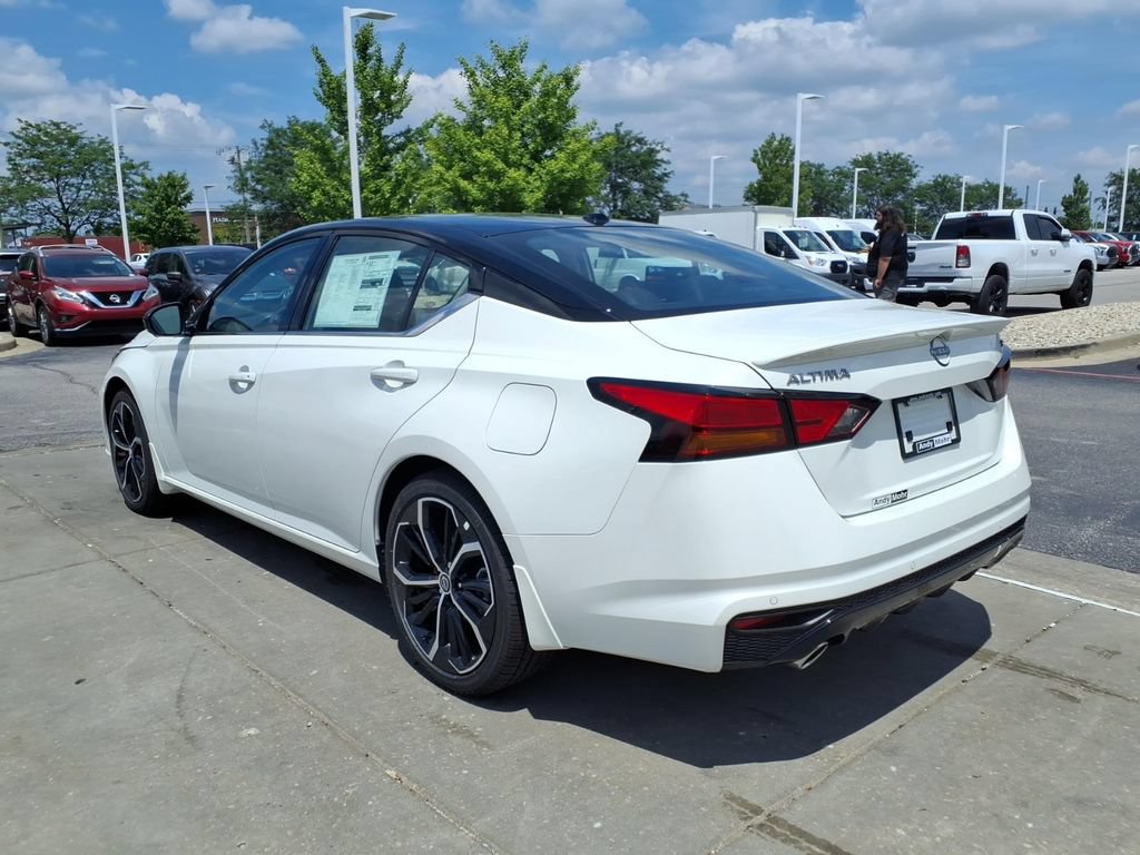 New 2026 Nissan Altima 2.5 SR w/ SR Premium Package FWD image 6