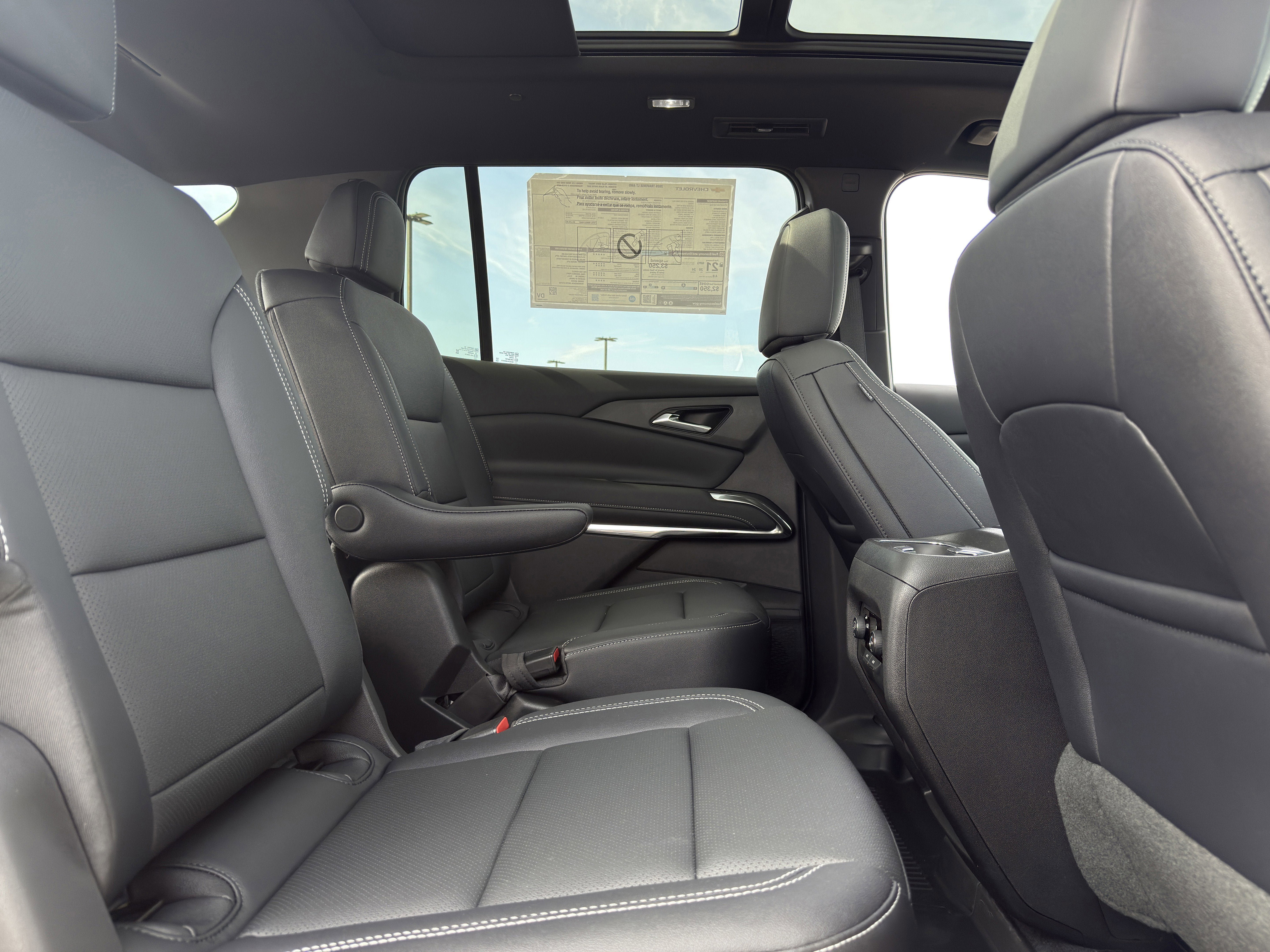 New 2026 Chevrolet Traverse LT w/ Sun and Wheel Package AWD/4WD image 26