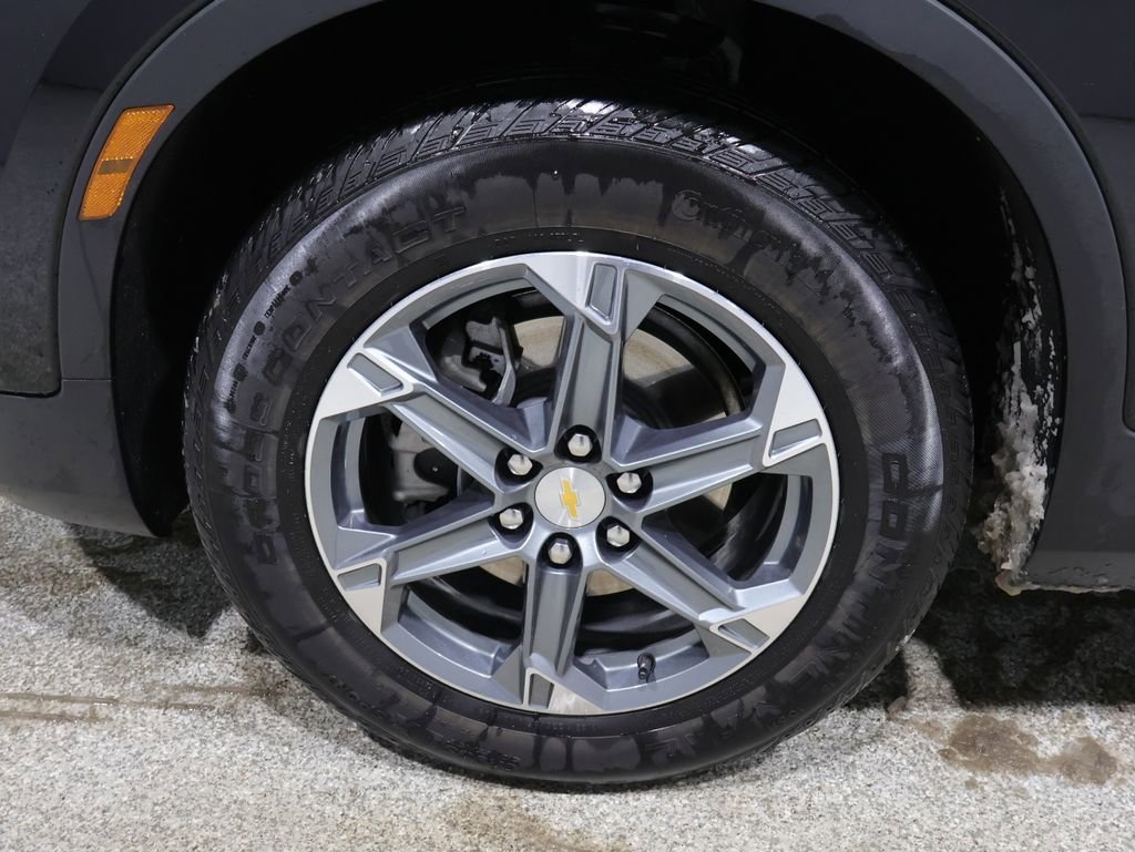 Used 2025 Chevrolet Blazer LT image 8