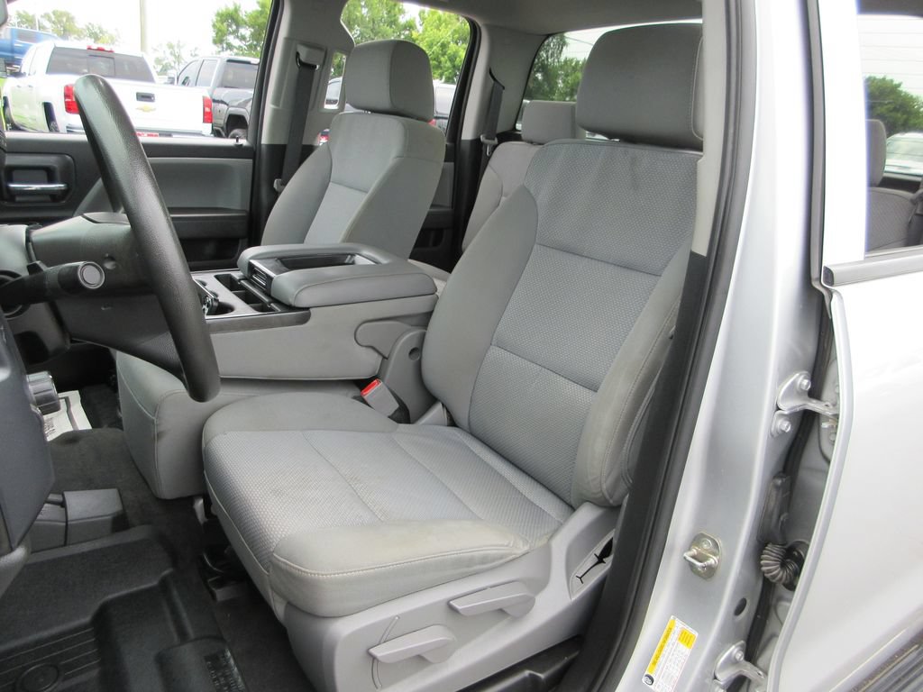 Certified 2019 Chevrolet Silverado 1500 Custom w/ Custom Convenience Package AWD/4WD image 17