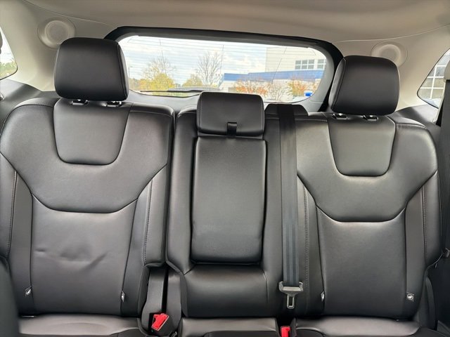 Used 2022 Ford Edge Titanium image 40