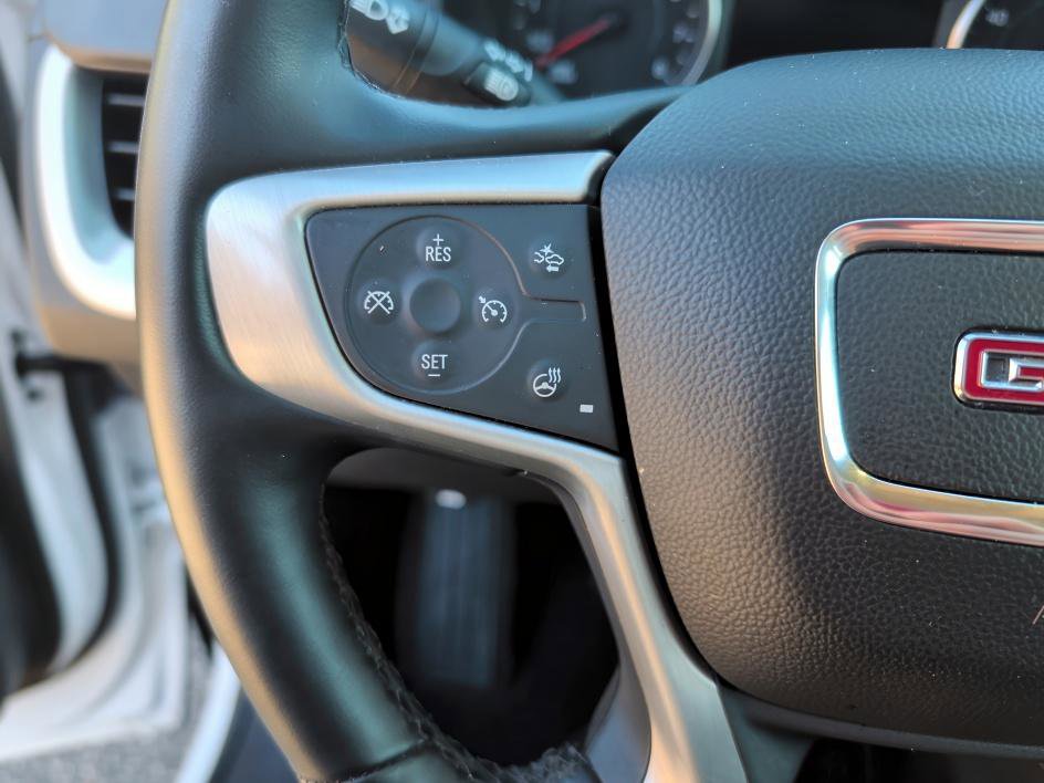 Used 2024 GMC Terrain SLT image 19