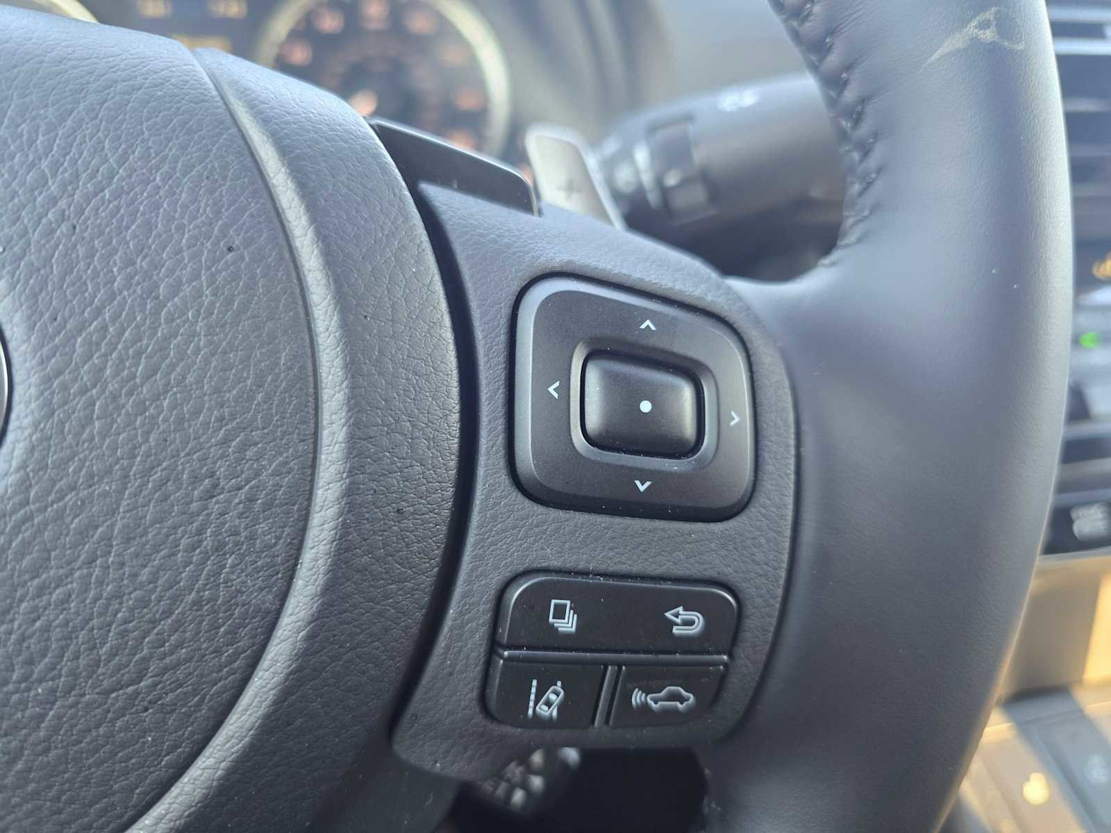 Used 2025 Lexus IS 300 F Sport image 30