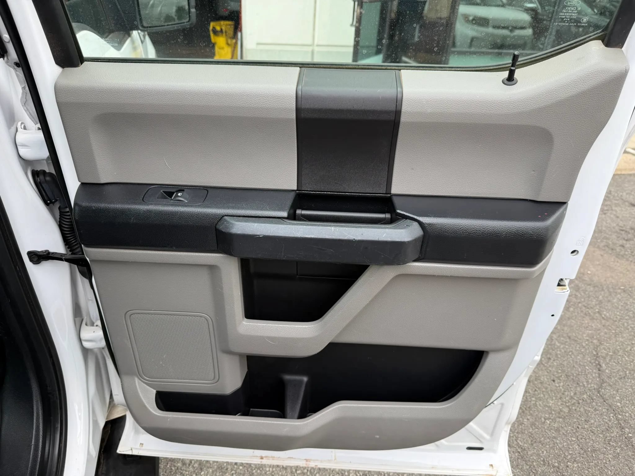 Used 2018 Ford F150 XL w/ Equipment Group 101A Mid AWD/4WD image 25