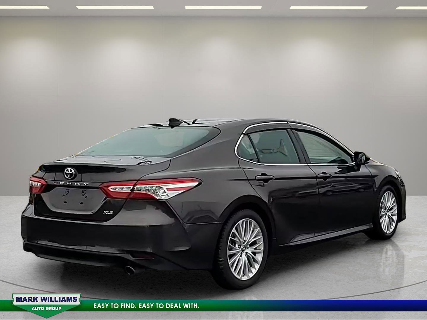 Used 2018 Toyota Camry XLE w/ Audio Package image 8