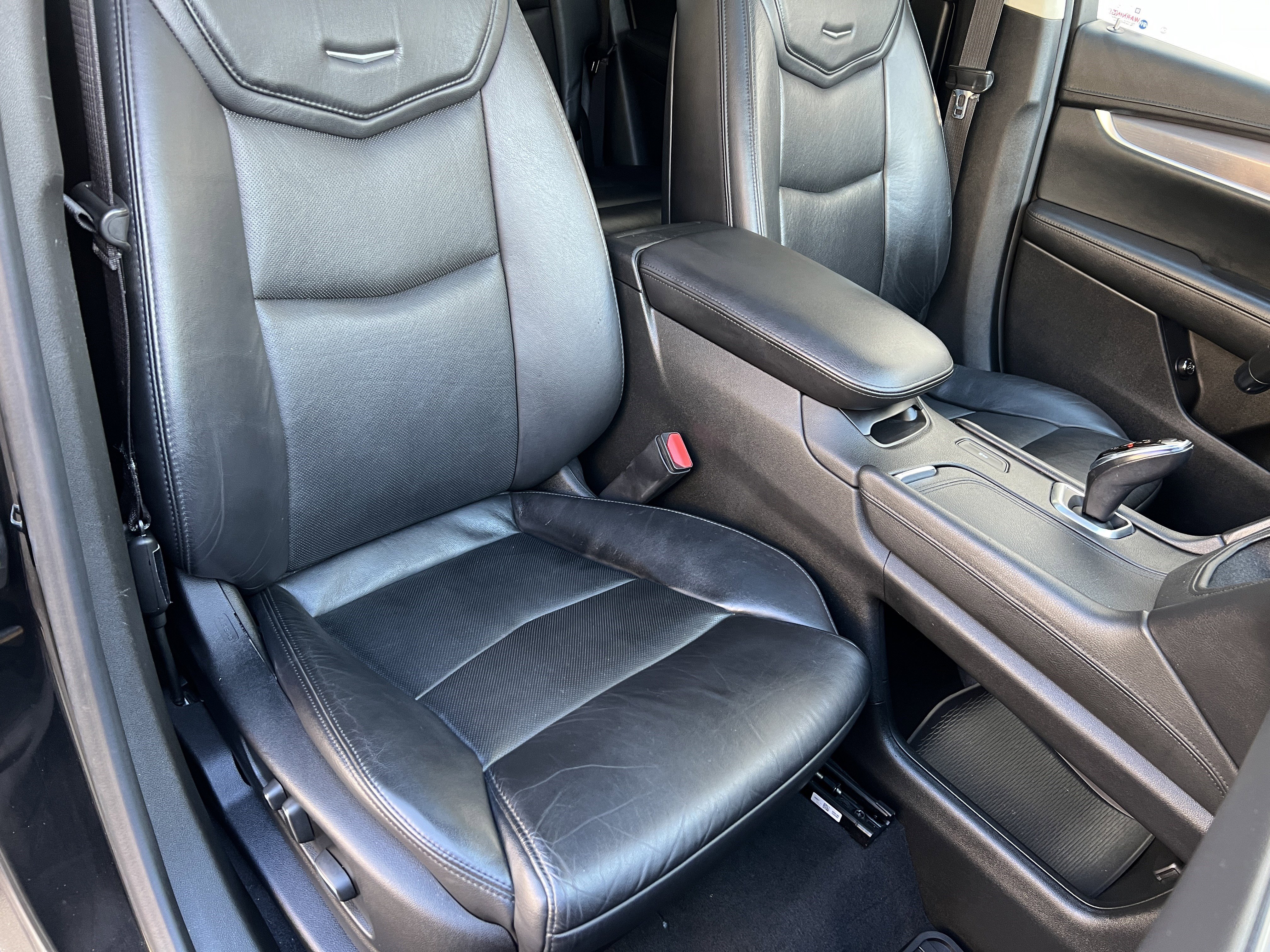 Used 2018 Cadillac XT5 Luxury w/ Driver Awareness Package FWD image 24