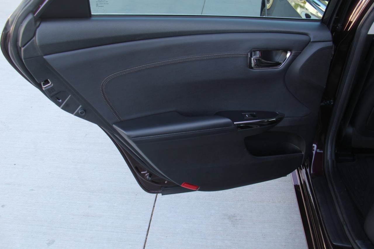 Used 2016 Toyota Avalon XLE Premium FWD image 25