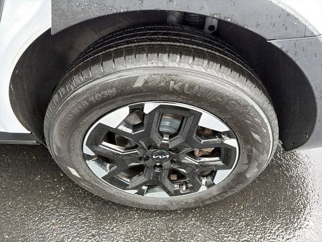 Used 2024 Kia Sorento S AWD/4WD image 12