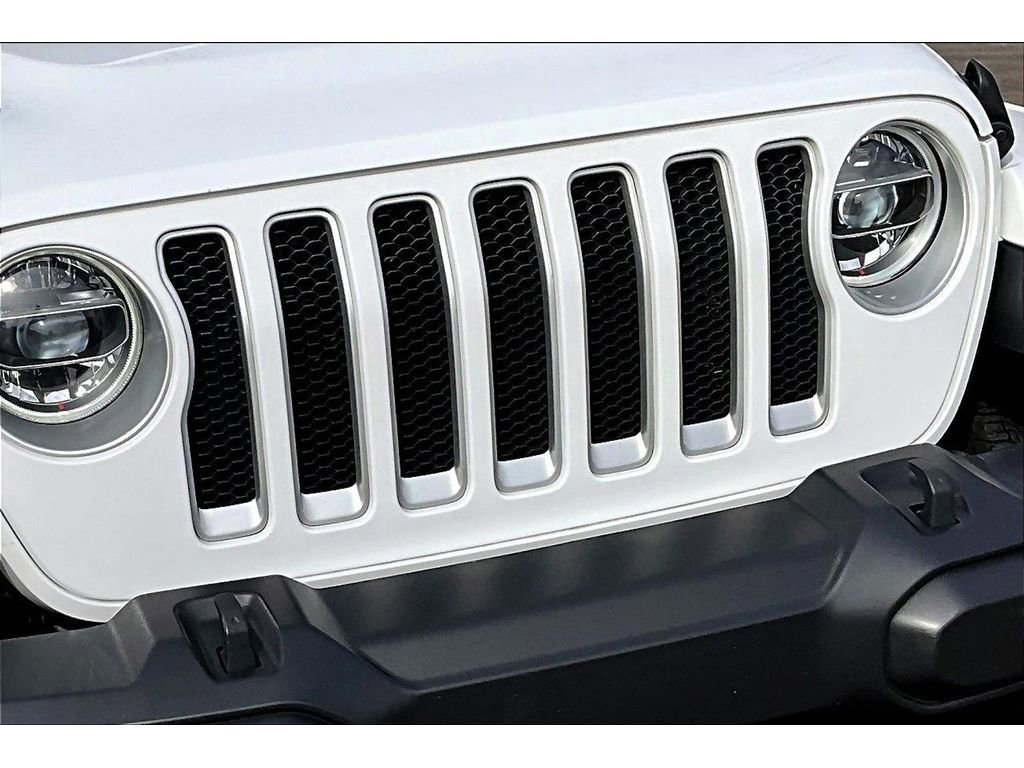 Used 2022 Jeep Wrangler Unlimited Sahara w/ LED Lighting Group image 31