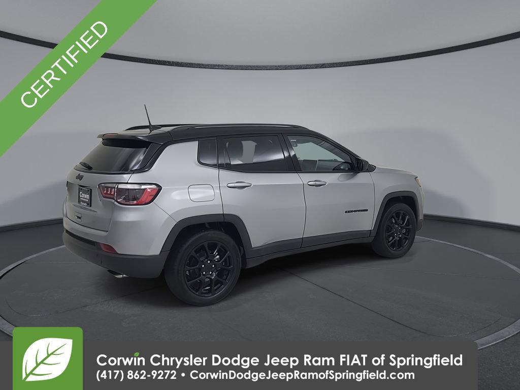 Used 2022 Jeep Compass Altitude image 15