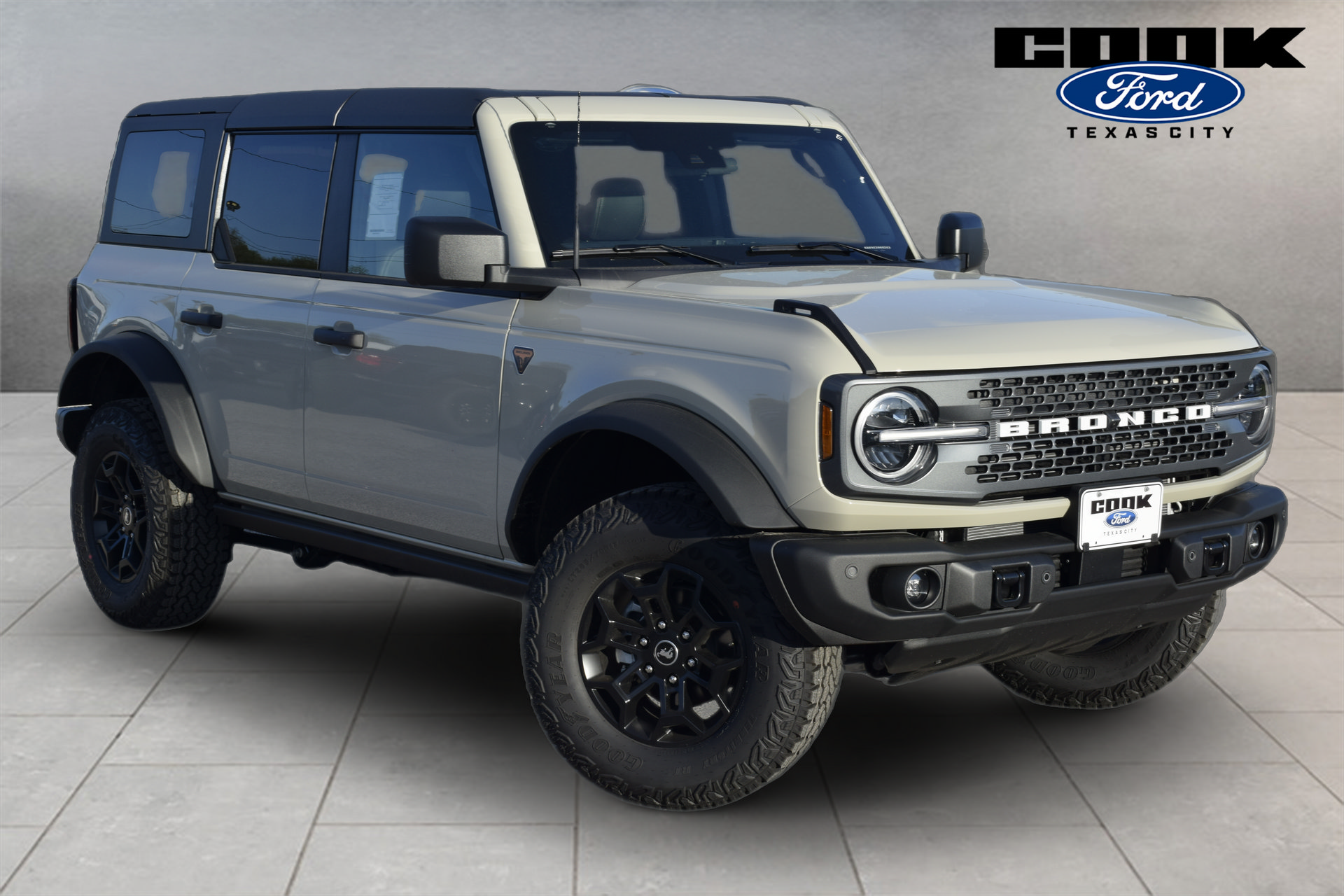 New 2026 Ford Bronco Badlands AWD/4WD image 3