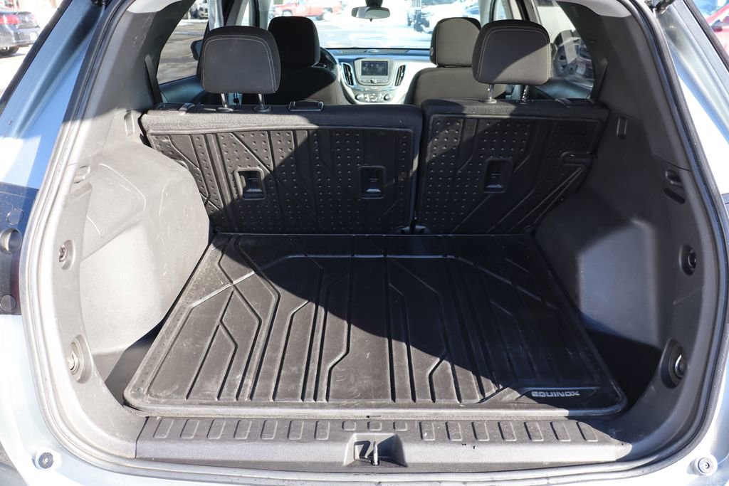 Used 2023 Chevrolet Equinox LS w/ LS Convenience Package image 32