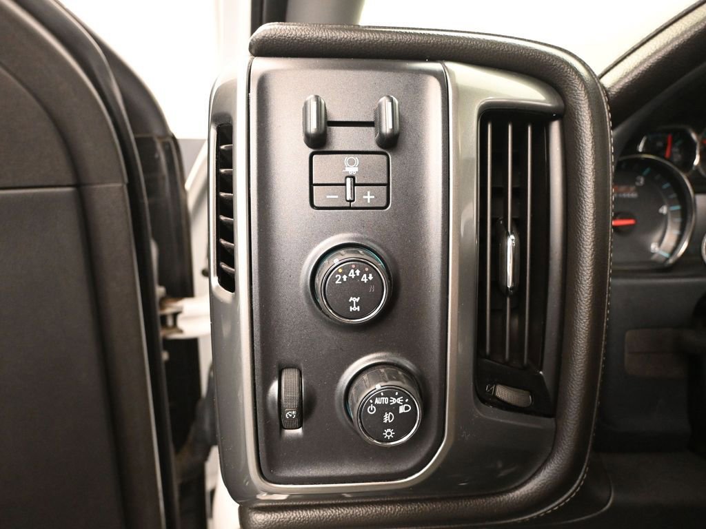 Used 2018 Chevrolet Silverado 3500 LTZ w/ Duramax Plus Package image 38