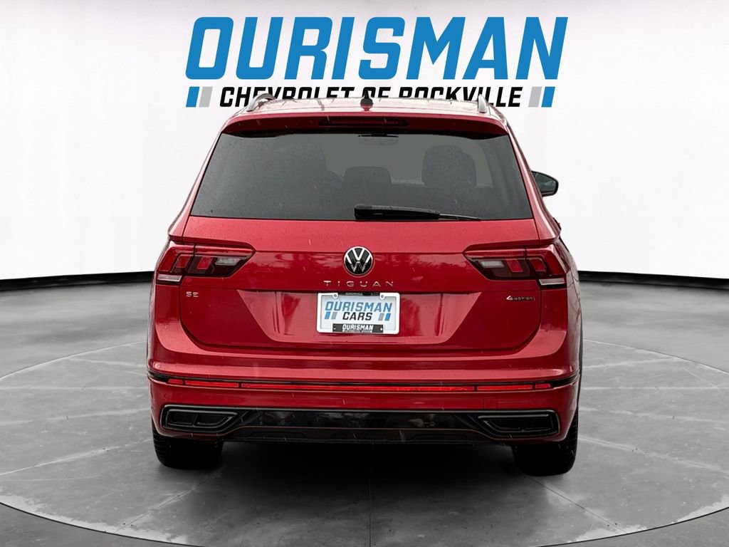 Used 2024 Volkswagen Tiguan SE R-Line image 5