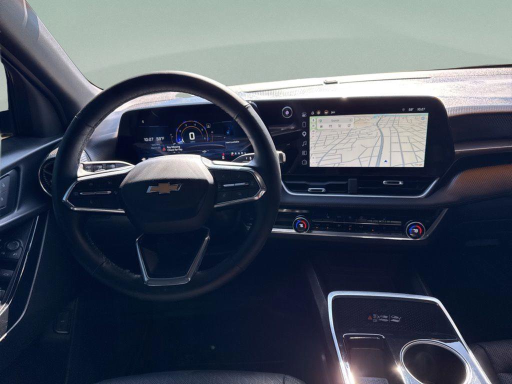 Used 2025 Chevrolet Equinox LT w/ Convenience Package II image 29