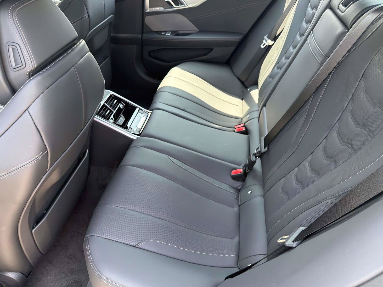 New 2026 BMW 840i w/ Driving Assistance Package RWD image 10