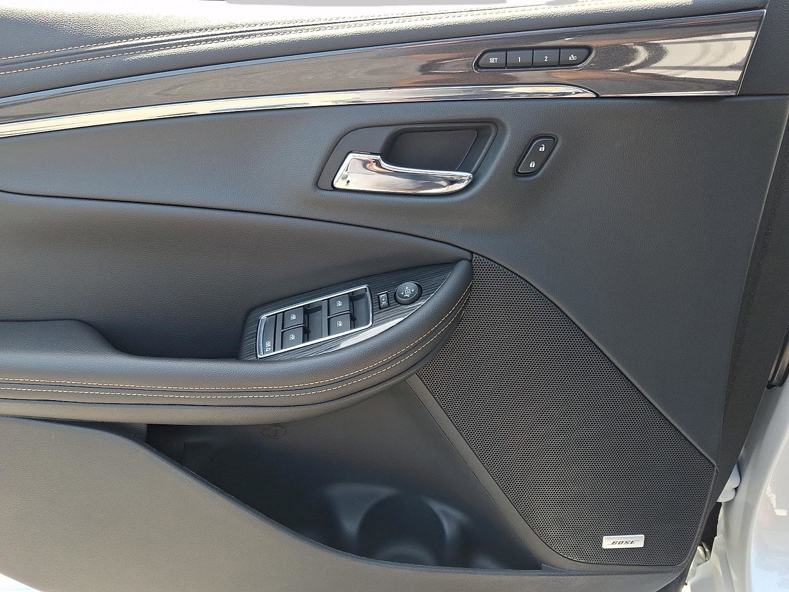Used 2018 Chevrolet Impala Premier w/ Premier Confidence Package image 12