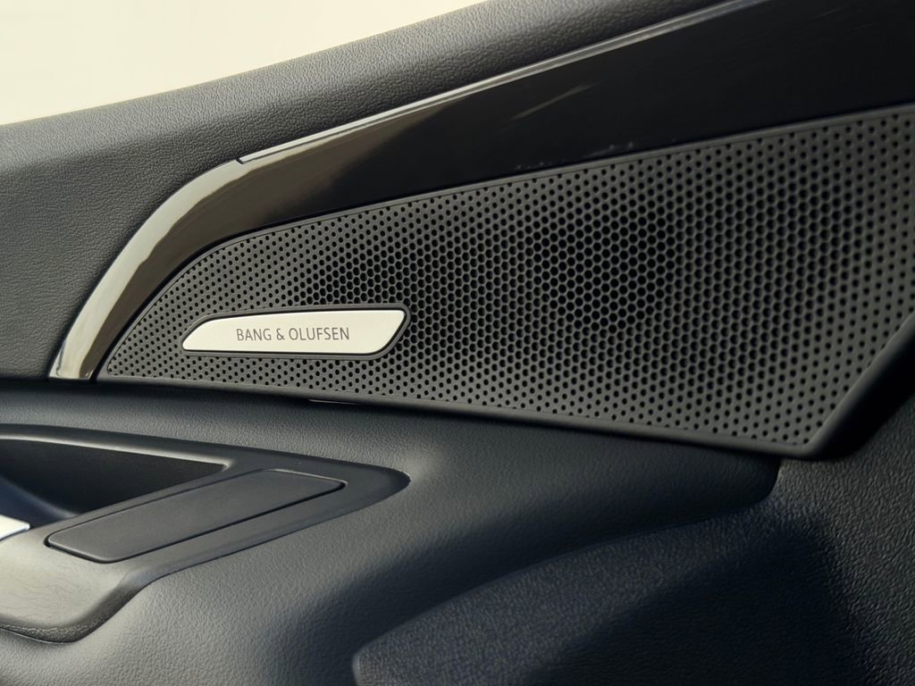 Used 2025 Audi Q5 Premium Plus image 32