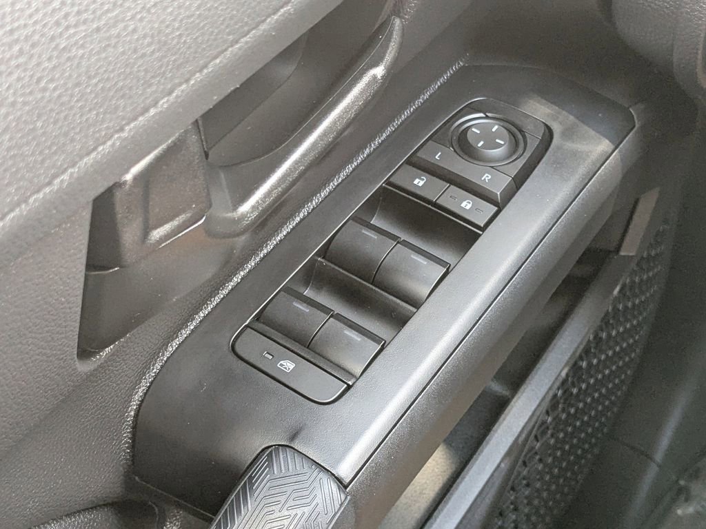 Used 2025 Toyota Tacoma SR5 RWD image 19