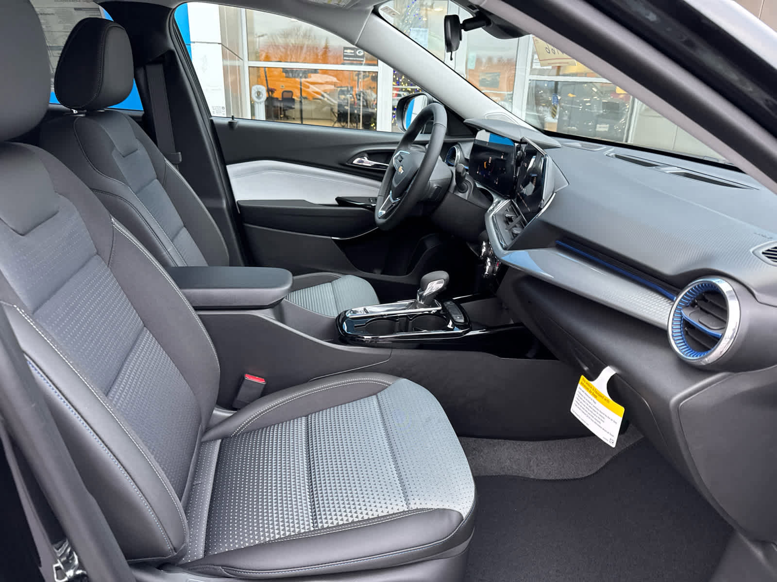 New 2026 Chevrolet Trax LT w/ Driver Confidence Package image 4
