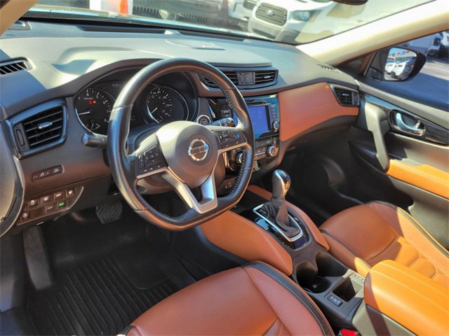 Used 2018 Nissan Rogue SL w/ Premium Package image 17