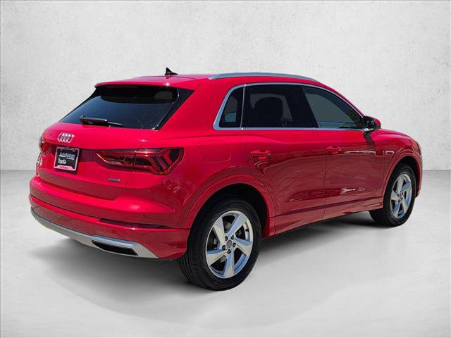 Used 2020 Audi Q3 2.0T Premium w/ Convenience Package AWD/4WD image 5