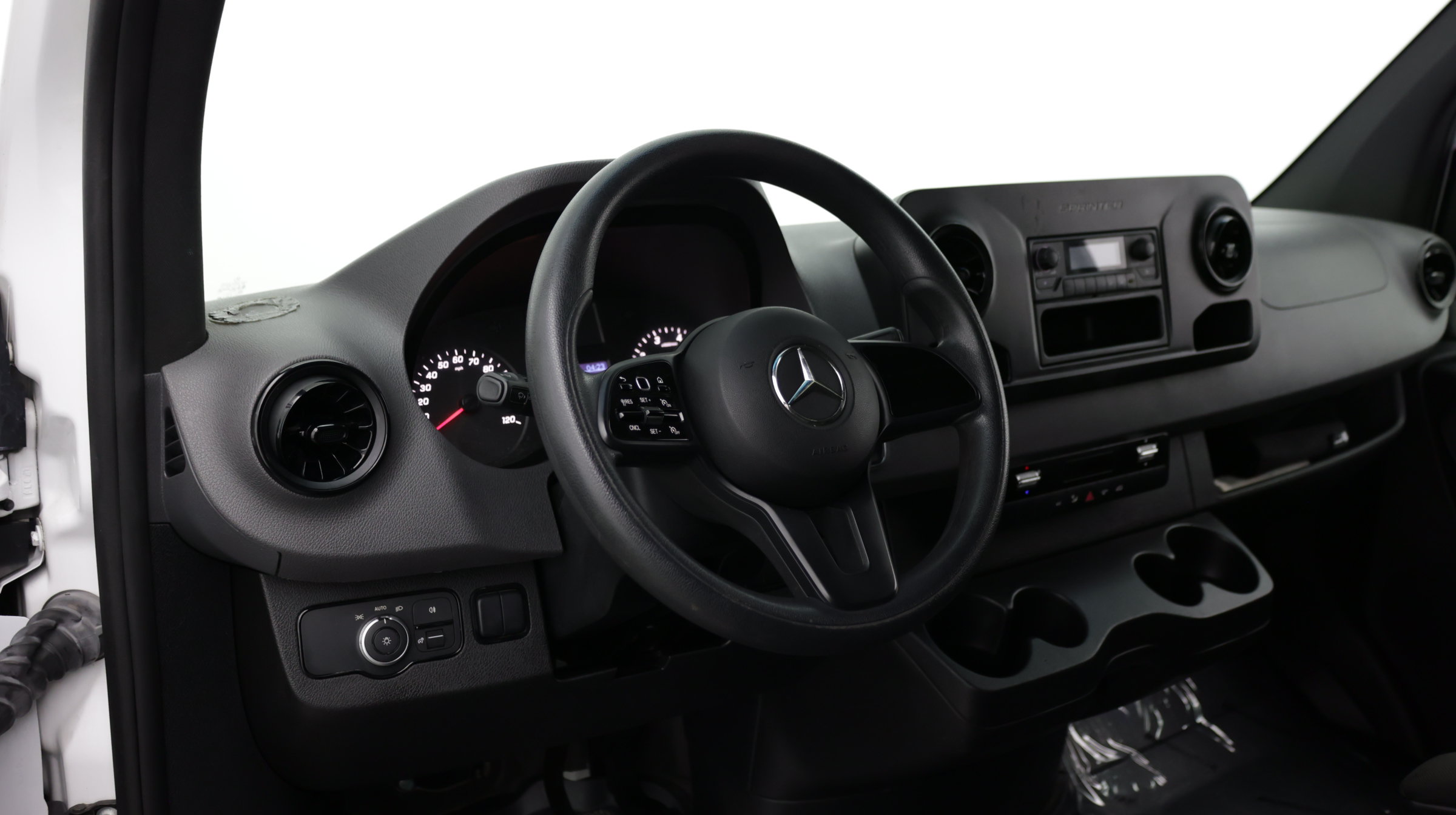 Used 2023 Mercedes-Benz Sprinter 2500 image 8