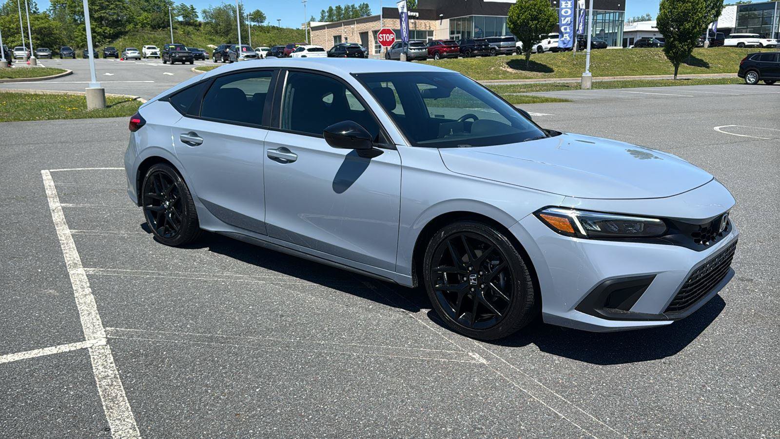 Used 2024 Honda Civic Sport image 2