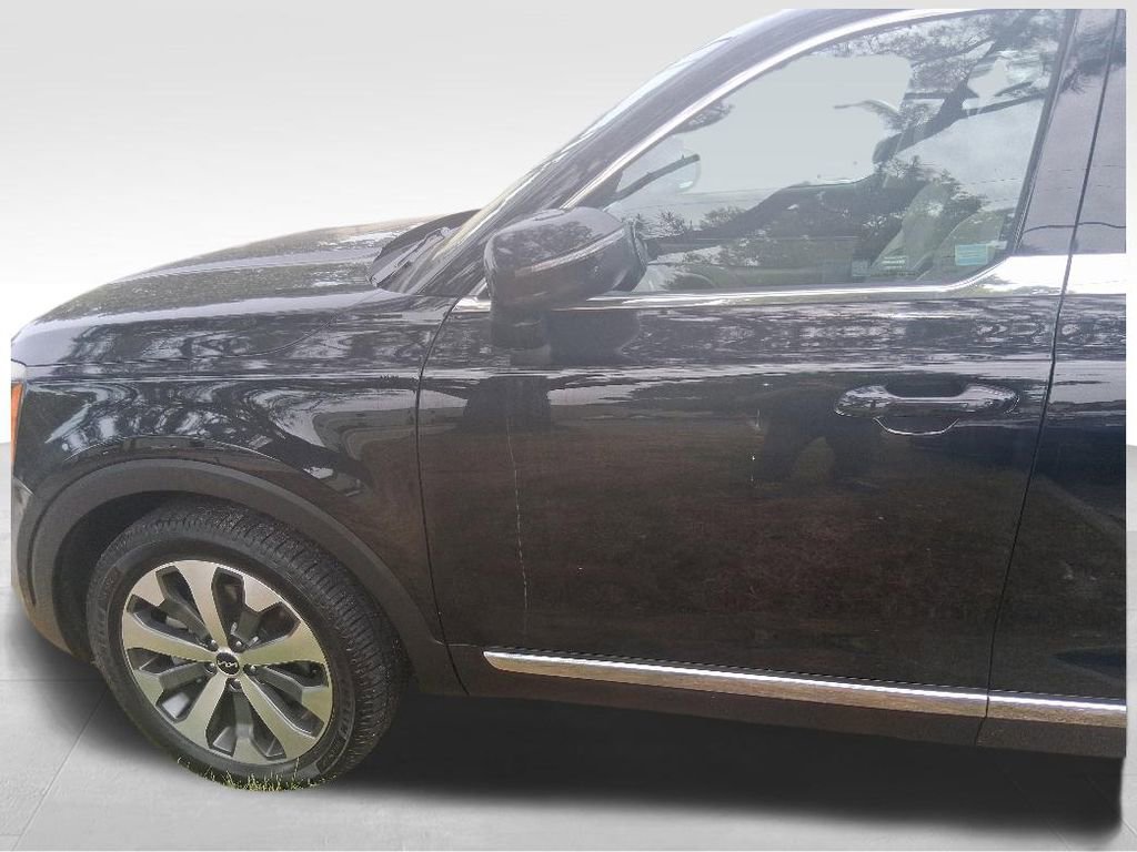 Used 2022 Kia Telluride EX w/ EX Premium Package FWD image 8