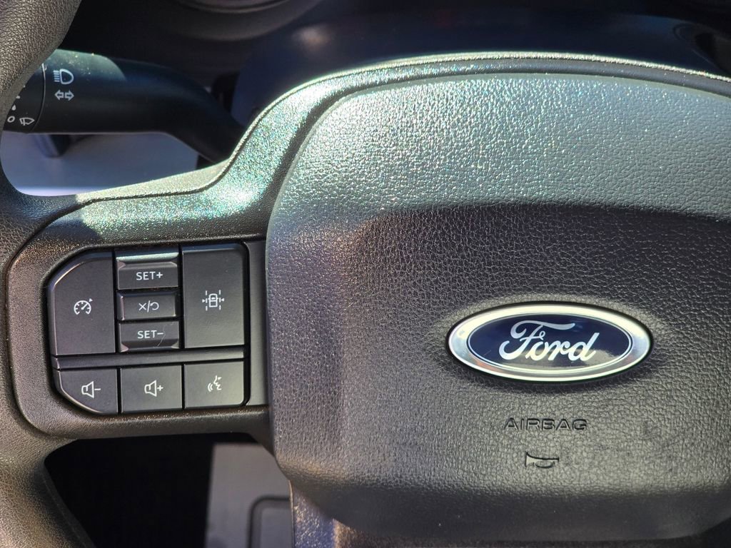 Used 2024 Ford F550 4x4 Regular Cab Super Duty image 13