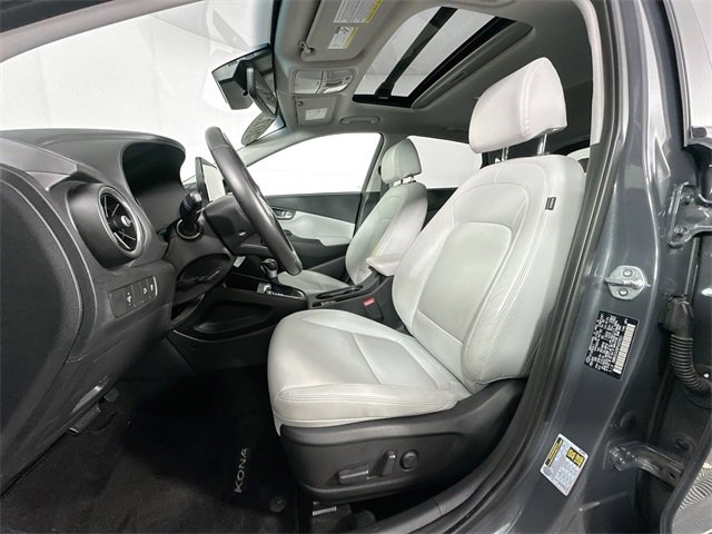 Used 2023 Hyundai Kona Limited w/ Cargo Package image 4