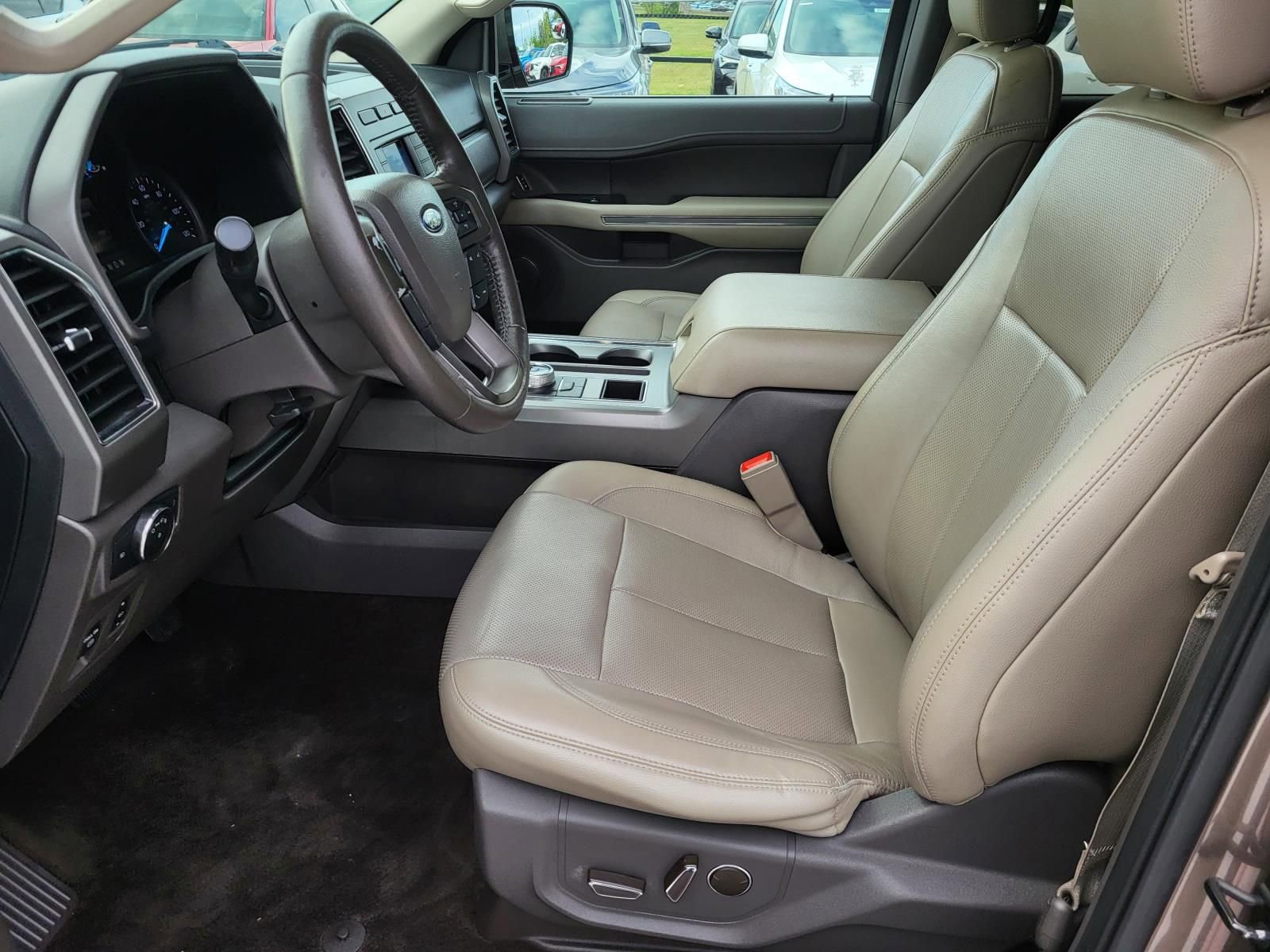 Used 2018 Ford Expedition XLT w/ Equipment Group 201A image 16