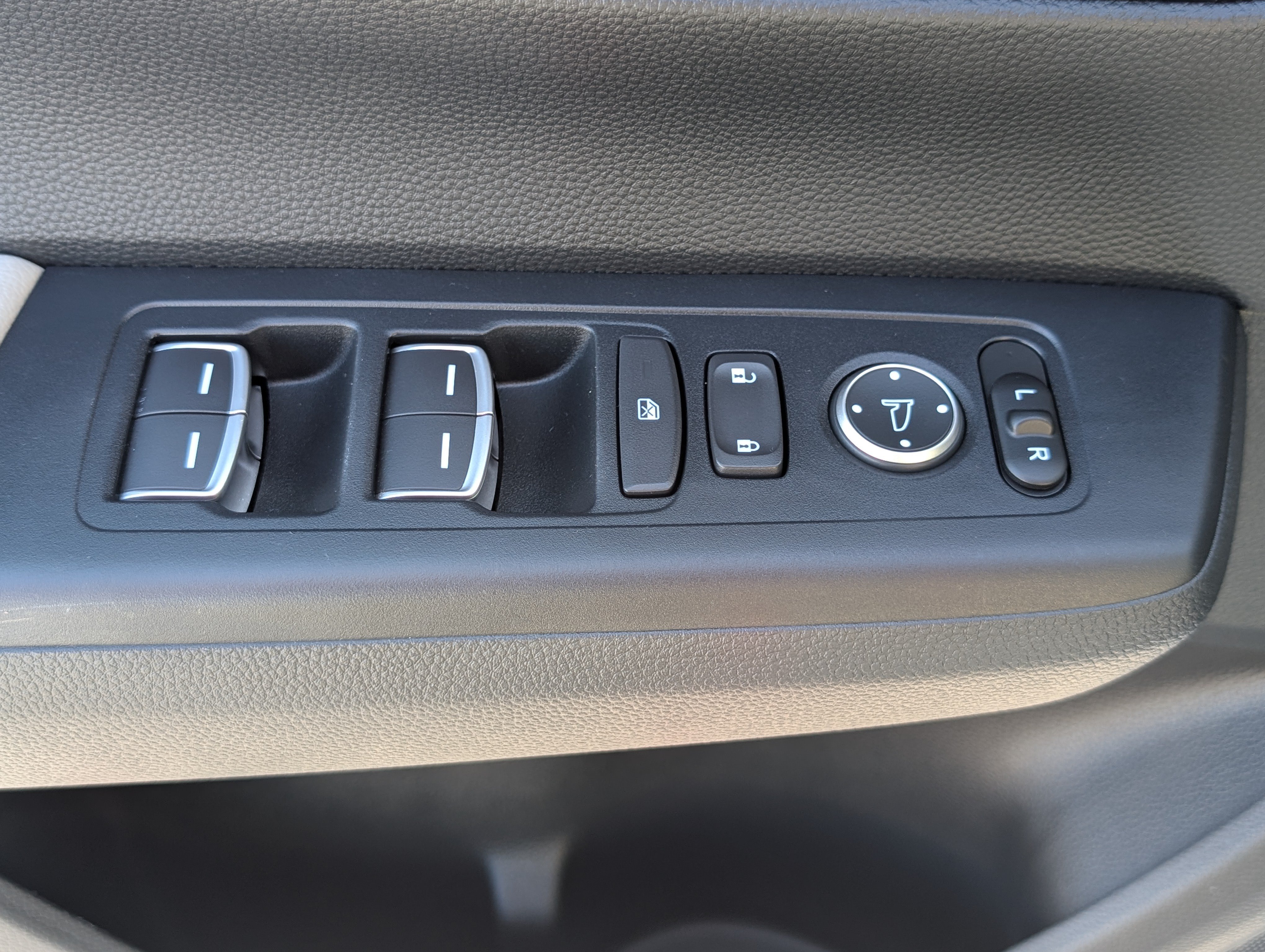 Used 2024 Honda CR-V EX-L image 19