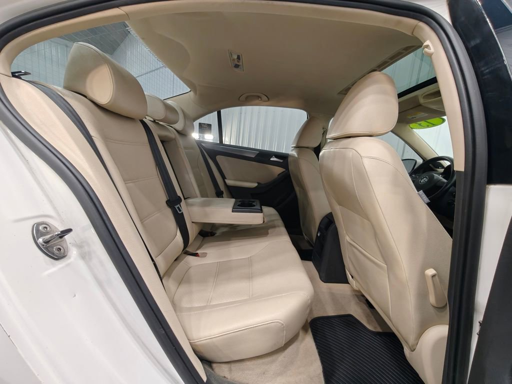 Used 2013 Volkswagen Jetta TDI image 23