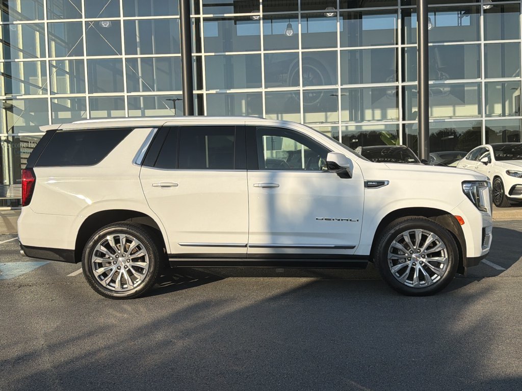 Used 2023 GMC Yukon Denali RWD image 2