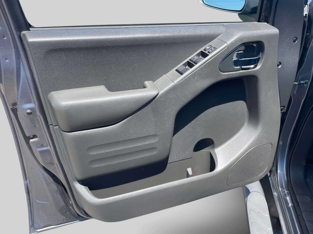 Used 2019 Nissan Frontier PRO-4X AWD/4WD image 16