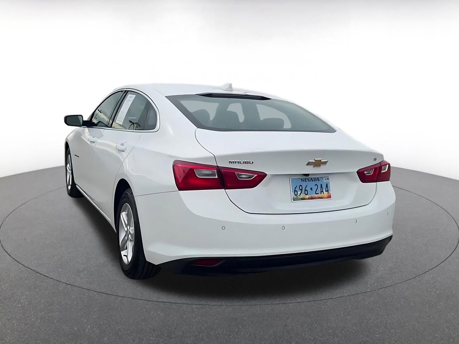 Used 2024 Chevrolet Malibu LT image 11