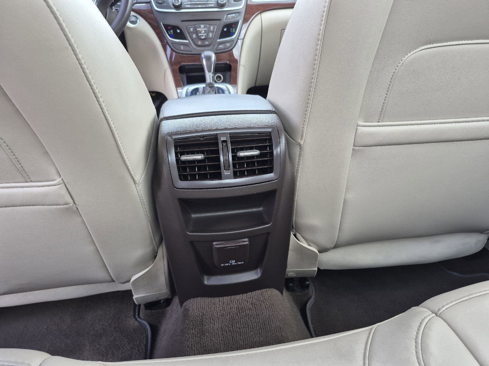 Used 2015 Buick Regal Premium image 9