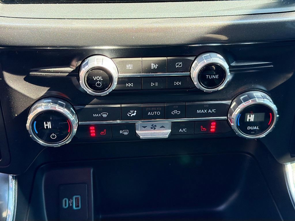 Used 2021 Ford F150 XLT w/ Equipment Group 302A High image 17