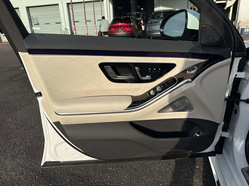 Used 2024 Mercedes-Benz S 580 4MATIC Sedan image 23