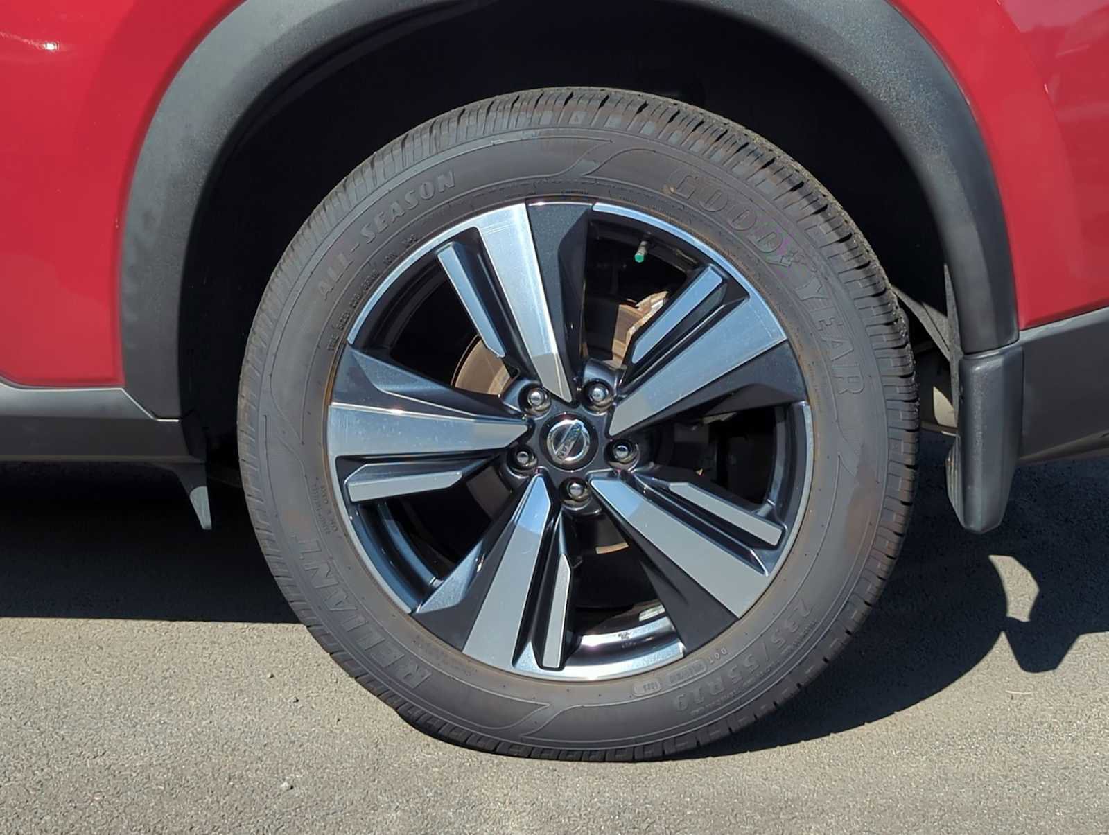 Used 2021 Nissan Rogue SL w/ Premium Package image 14